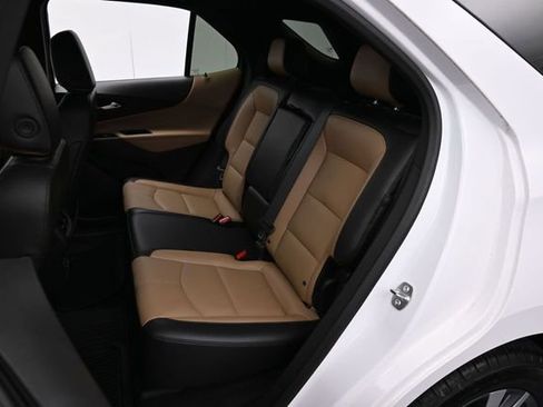 Used 2024 Chevrolet Equinox Premier FWD image 25