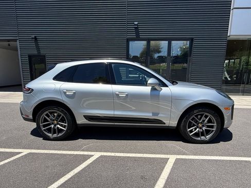 Certified 2026 Porsche Macan Turbo AWD/4WD image 8