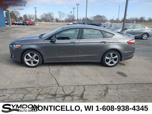 Used 2013 Ford Fusion SE image 4