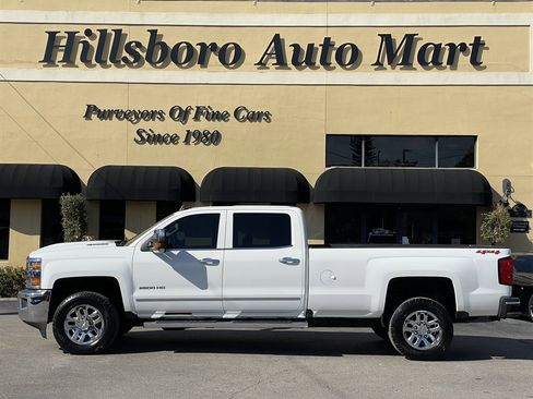 Used 2019 Chevrolet Silverado 2500 LTZ w/ Duramax Plus Package image 3