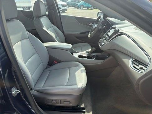 Used 2016 Chevrolet Malibu LT w/ Leather Package FWD image 20