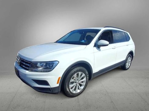 Used 2018 Volkswagen Tiguan SE image 4