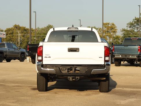 Used 2023 Toyota Tacoma SR5 AWD/4WD image 6