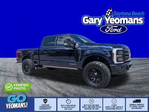 Used 2025 Ford F250 Platinum w/ FX4 Off-Road Package AWD/4WD image 1