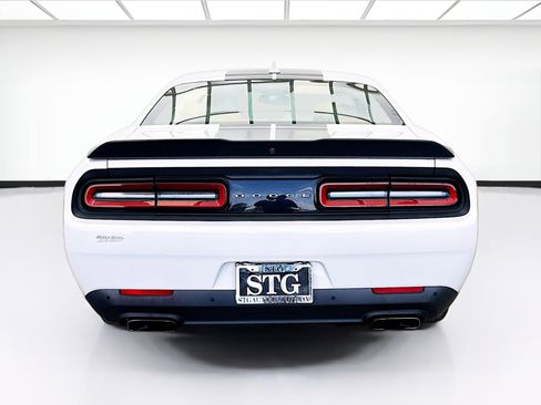 Used 2017 Dodge Challenger R/T Plus RWD image 5