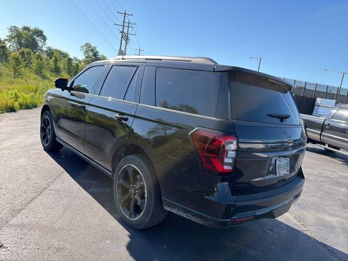 Used 2024 Ford Expedition Limited AWD/4WD image 5
