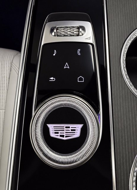 Used 2024 Cadillac Lyriq Luxury w/ LPO, Floor Liner Package AWD/4WD image 30
