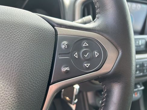 Used 2018 Chevrolet Colorado Z71 AWD/4WD image 21