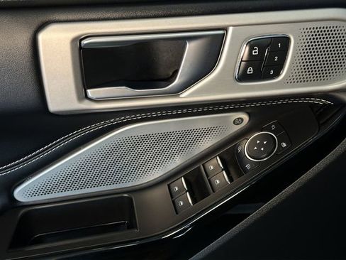 Used 2021 Ford Explorer ST w/ ST Street Pack image 15