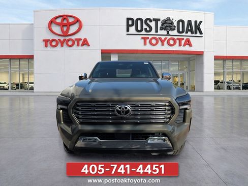 Used 2026 Toyota Tacoma Limited AWD/4WD image 11