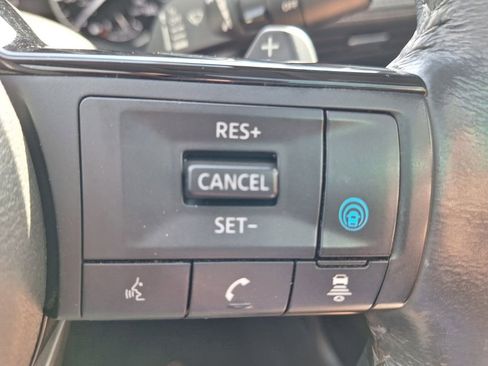 Used 2021 Nissan Rogue SL image 14