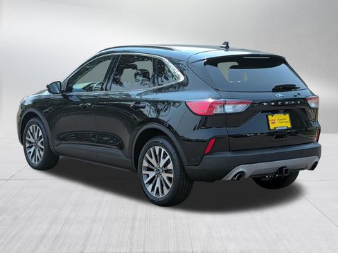 Used 2020 Ford Escape Titanium AWD/4WD image 5