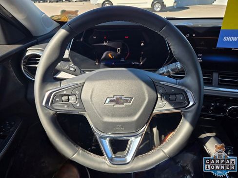Used 2024 Chevrolet Trax ACTIV w/ Sunroof Package FWD image 27