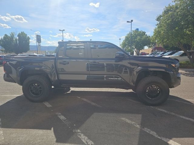Used 2024 Toyota Tacoma SR5 AWD/4WD image 4