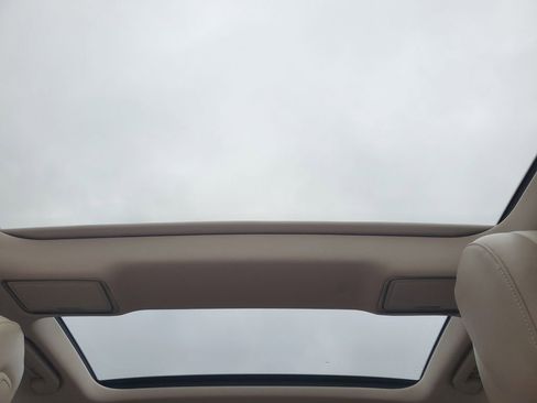 Used 2019 Mercedes-Benz S 560 Sedan image 37