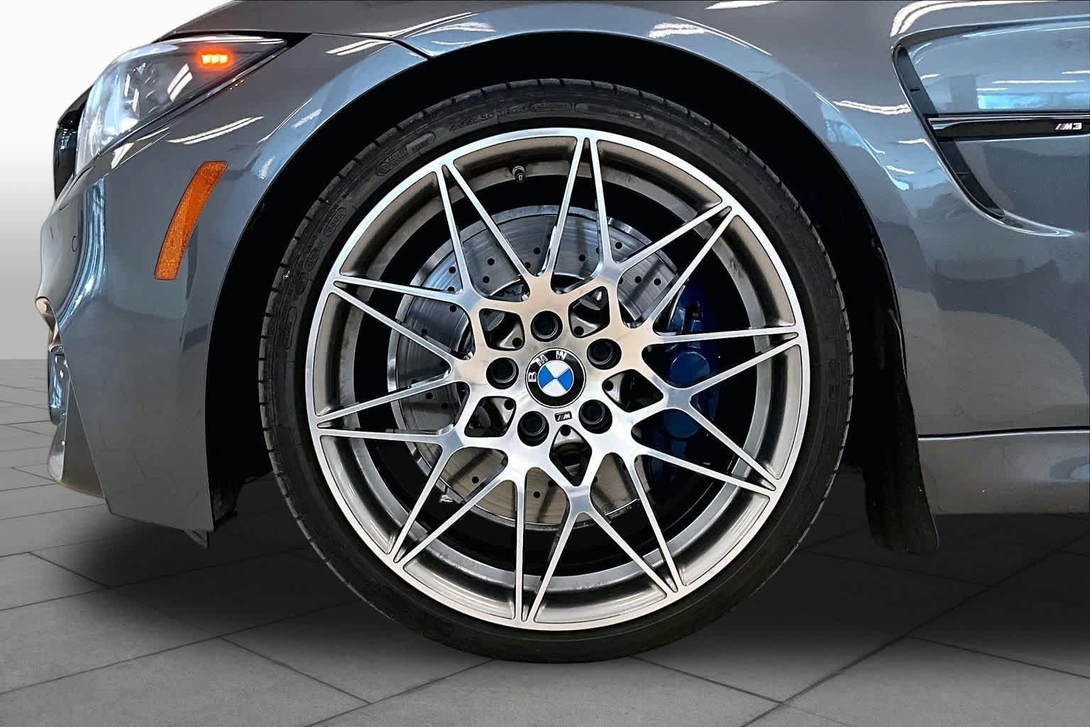 Used 2017 BMW M3 RWD image 9