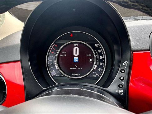 Used 2017 FIAT 500 Pop w/ Red Roof & Mirror Cap Package FWD image 20
