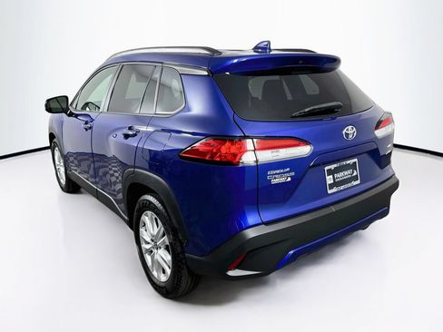 Used 2024 Toyota Corolla Cross LE w/ Moonroof Package AWD/4WD image 5