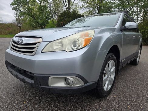 Used 2012 Subaru Outback 2.5i Premium w/ All-Weather Pkg AWD/4WD image 1