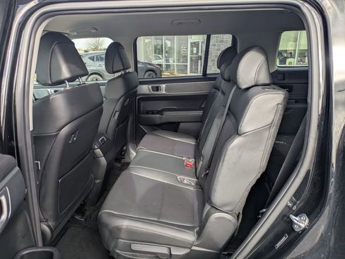 Used 2024 Hyundai Santa Fe SEL image 16