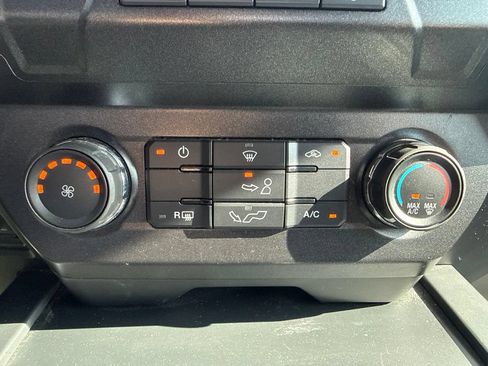 Used 2019 Ford F150 XL w/ Equipment Group 101A Mid RWD image 31