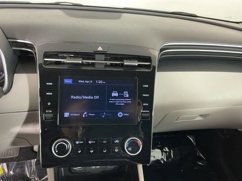 Used 2022 Hyundai Tucson SE w/ Winter Package AWD/4WD image 18