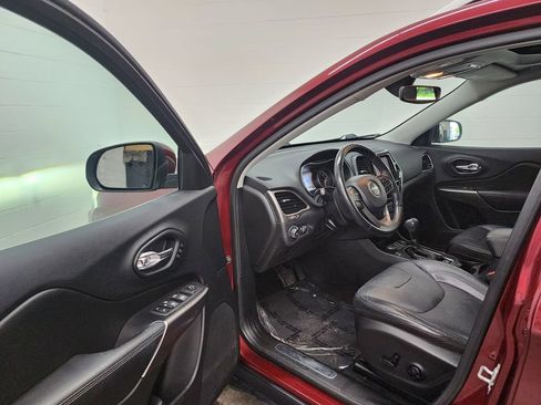 Used 2020 Jeep Cherokee Limited AWD/4WD image 11