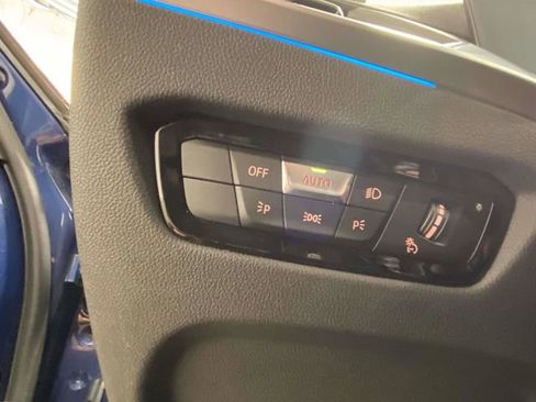 Used 2024 BMW 330e xDrive image 22