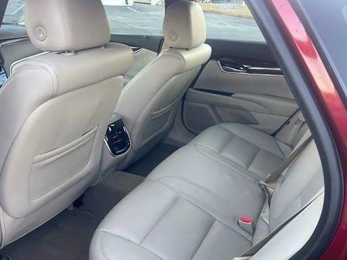 Used 2016 Cadillac XTS Luxury image 21