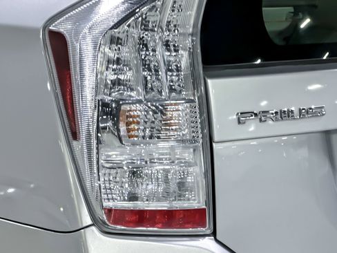 Used 2011 Toyota Prius One image 12