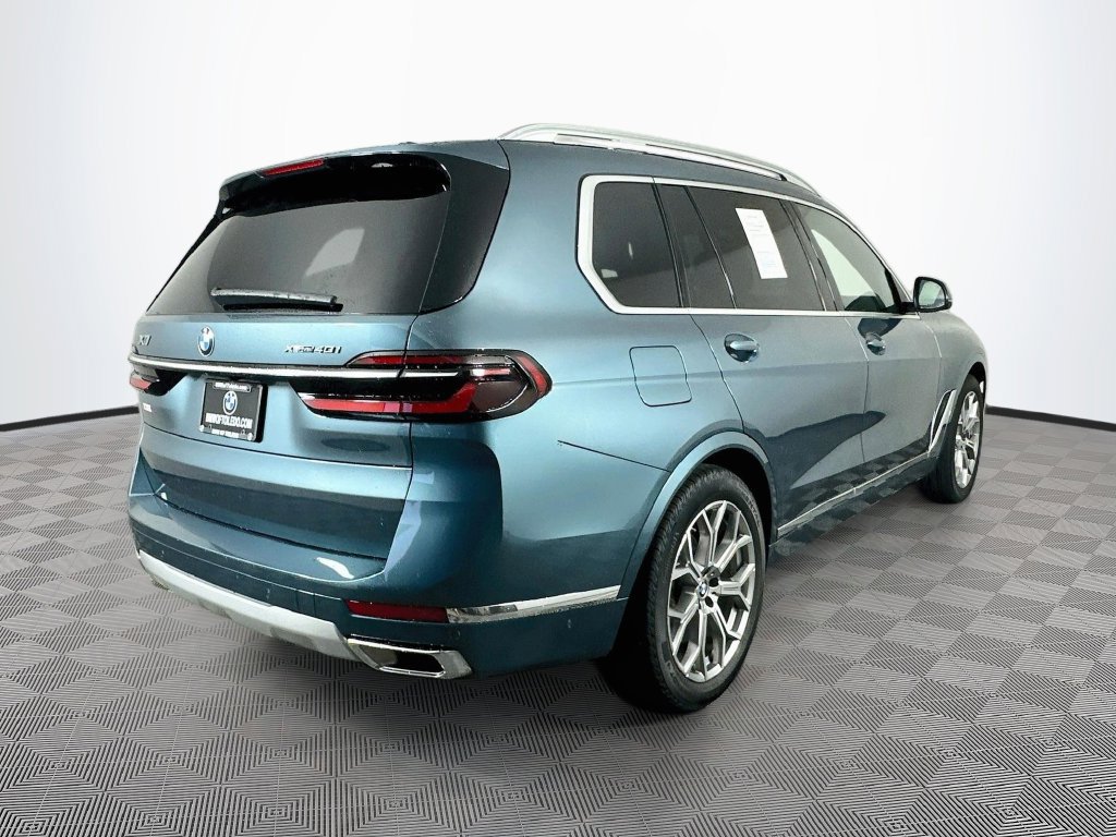 Used 2026 BMW X7 xDrive40i AWD/4WD image 9