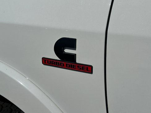 Used 2021 RAM 2500 Laramie w/ Night Edition AWD/4WD image 6