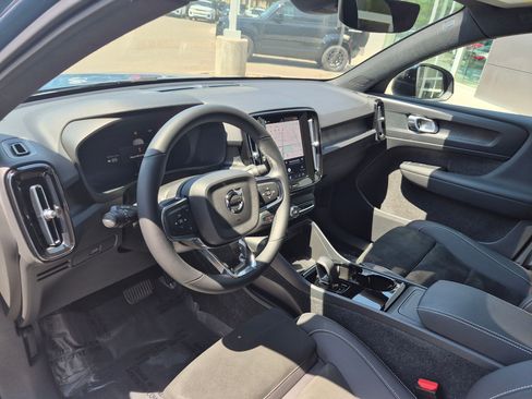 Used 2023 Volvo C40 P8 Recharge Plus w/ Climate Package AWD/4WD image 14