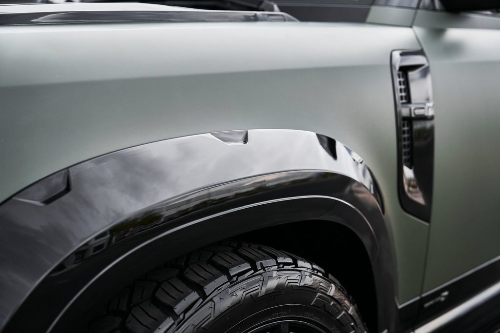 Used 2023 Land Rover Defender 110 X AWD/4WD image 10