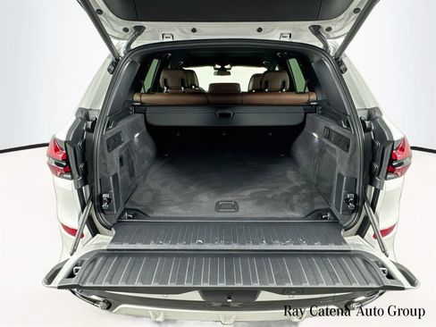 Used 2026 BMW X5 xDrive40i w/ M Sport Package AWD/4WD image 28
