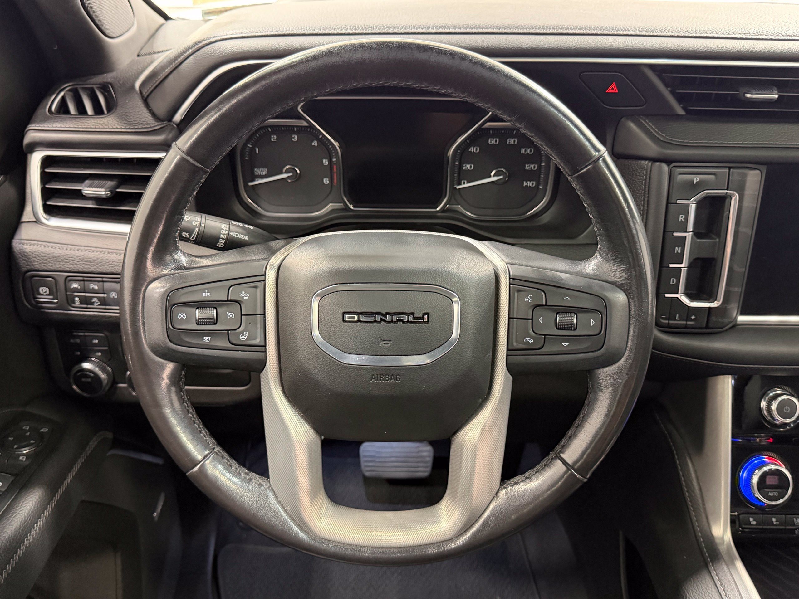 Used 2021 GMC Yukon Denali AWD/4WD image 47