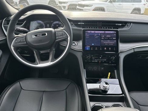 New 2025 Jeep Grand Cherokee L Limited image 28