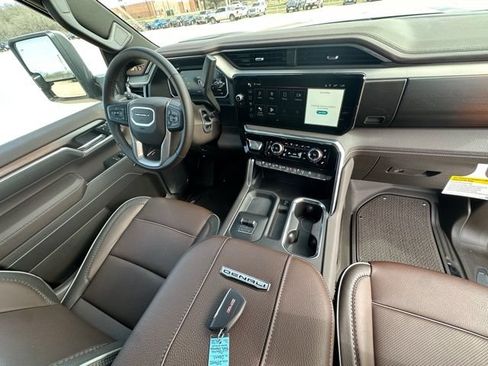 New 2026 GMC Sierra 2500 Denali w/ Denali Reserve Package AWD/4WD image 35