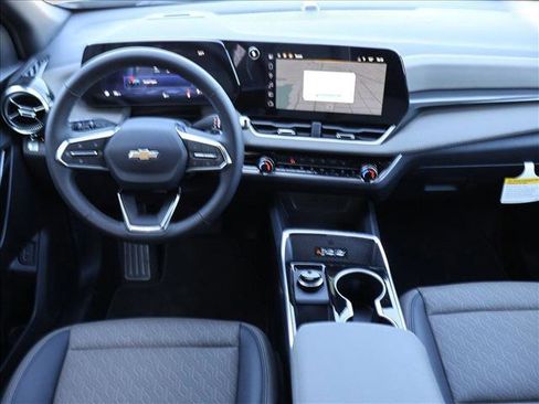 New 2026 Chevrolet Equinox LT w/ Convenience Package II FWD image 15