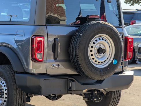 New 2025 Ford Bronco image 6
