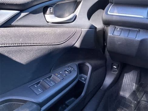 Used 2018 Honda Civic EX image 40