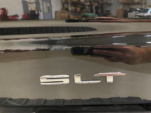 Used 2025 GMC Sierra 1500 SLT AWD/4WD image 28