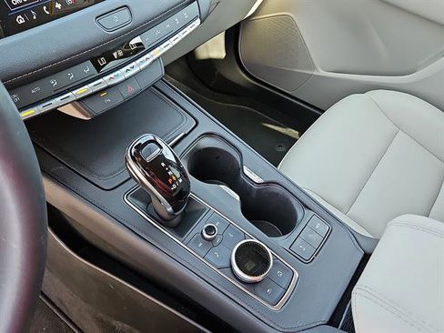 Used 2023 Cadillac XT4 Luxury image 20