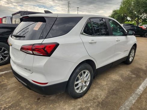 Used 2024 Chevrolet Equinox LT w/ LPO, Floor Liner Package image 5