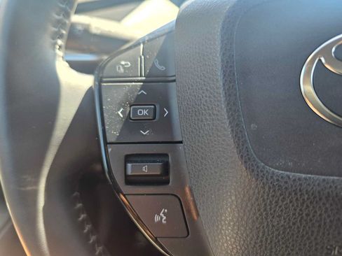 Used 2024 Toyota Prius Limited w/ Limited Premium Package FWD image 34