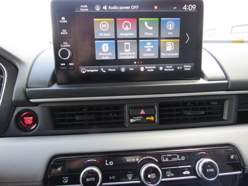 Used 2025 Honda Pilot Touring image 20