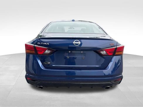 Used 2024 Nissan Altima 2.5 SR FWD image 7