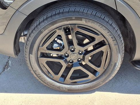 Used 2025 Kia Telluride SX X-Line image 9