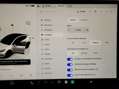 Used 2023 Tesla Model Y Performance image 19