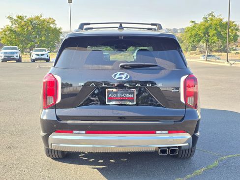 Used 2023 Hyundai Palisade Calligraphy AWD/4WD image 5